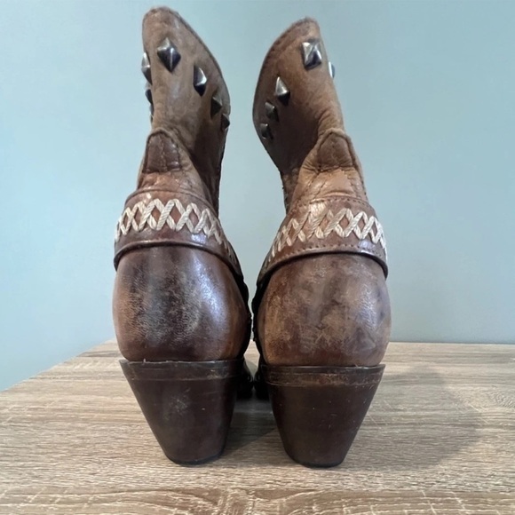 Lucchese M6048 Studded Harness Ankle Booties Tan Leather 7.5 B - Picture 5 of 9